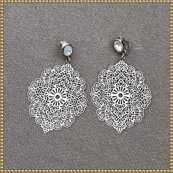 Jewelry - NEW Silver Tone Boho Filagree CLIP ON Dangle Earrings